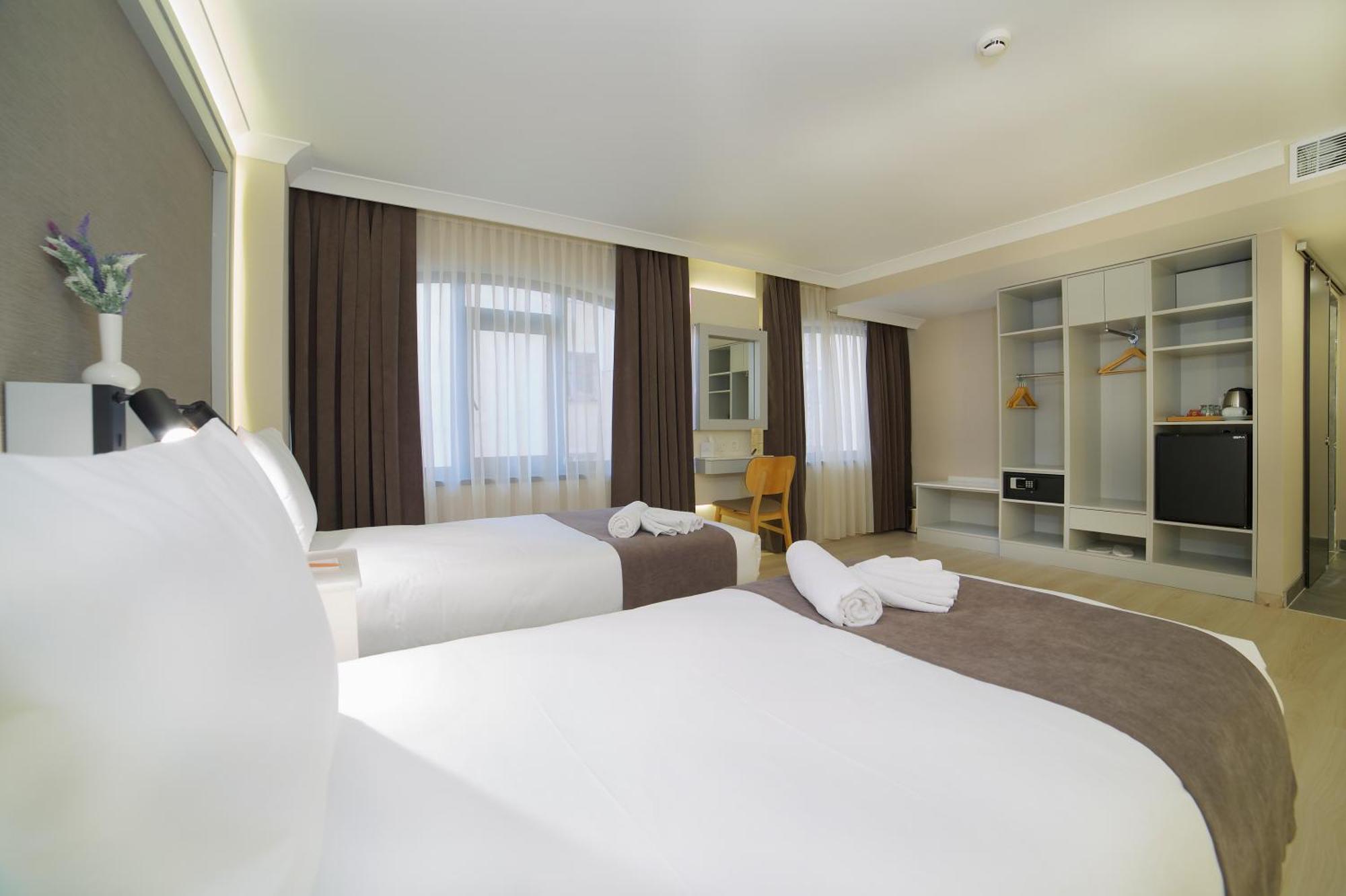 Hotel Bulvar Palas Istanbul Eksteriør billede